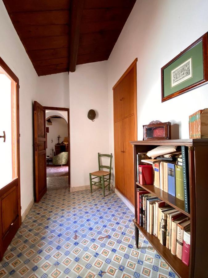 Villa Tana Pacenzia Чефалу Екстериор снимка