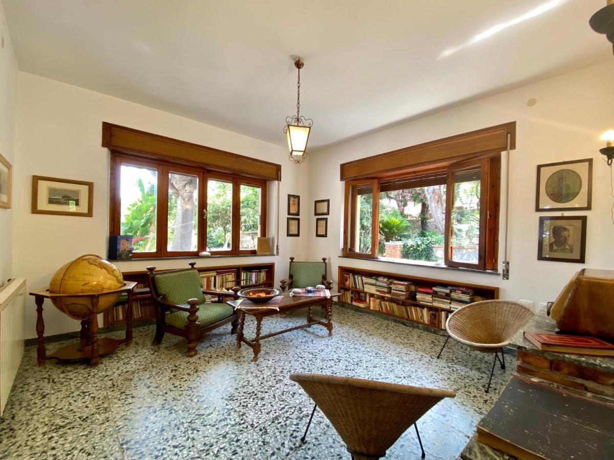 Villa Tana Pacenzia Чефалу Екстериор снимка