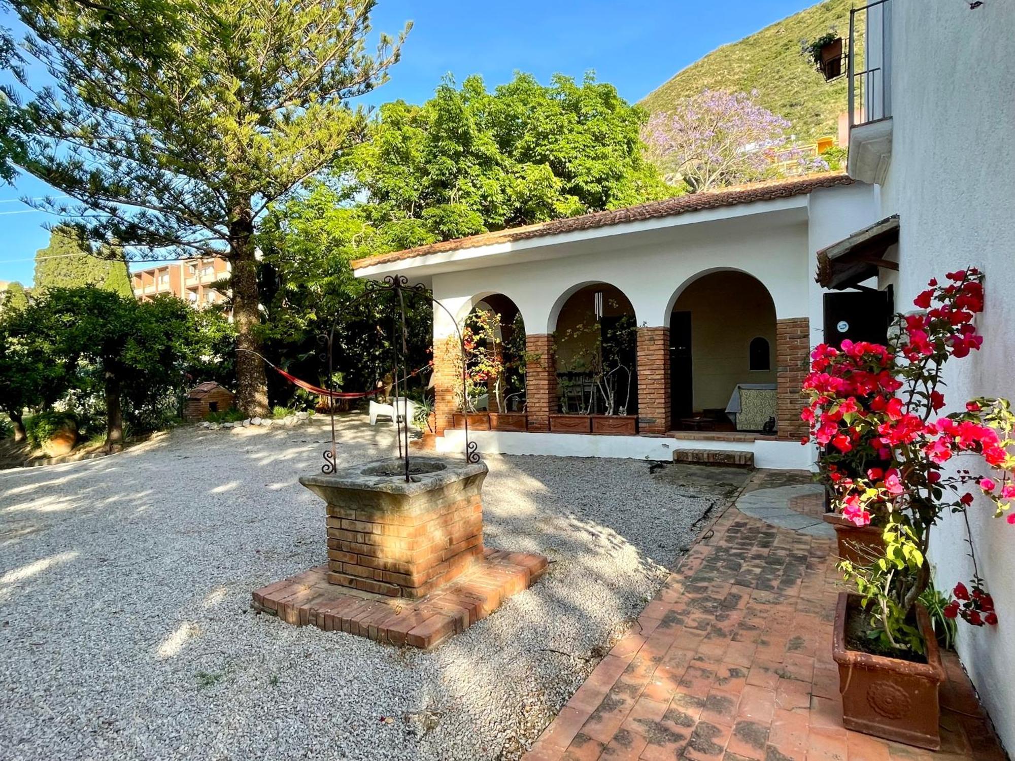 Villa Tana Pacenzia Чефалу Екстериор снимка